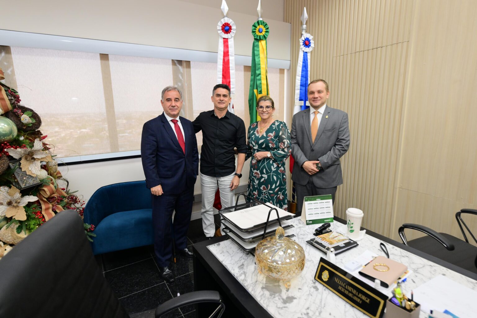 Em visita institucional ao TJ-AM, prefeito David Almeida enfatiza diálogo entre os poderes