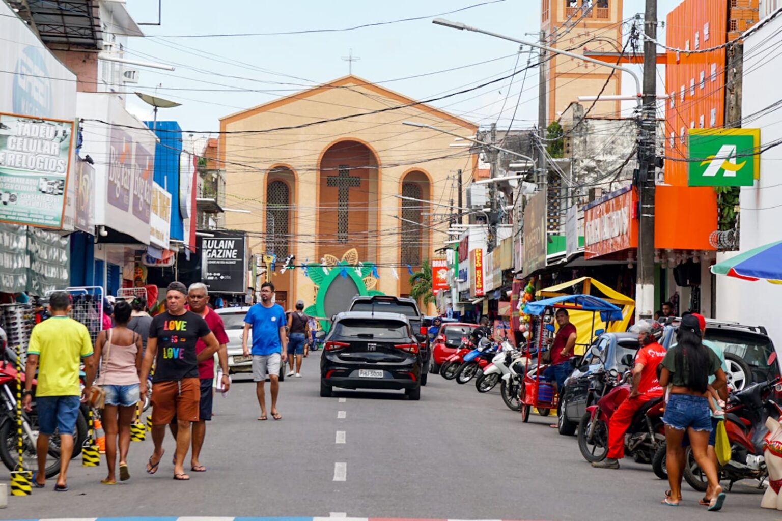 Festival de Parintins 2026: Panavueiro Fest exibe jogo do Brasil na Ilha Tupinambarana