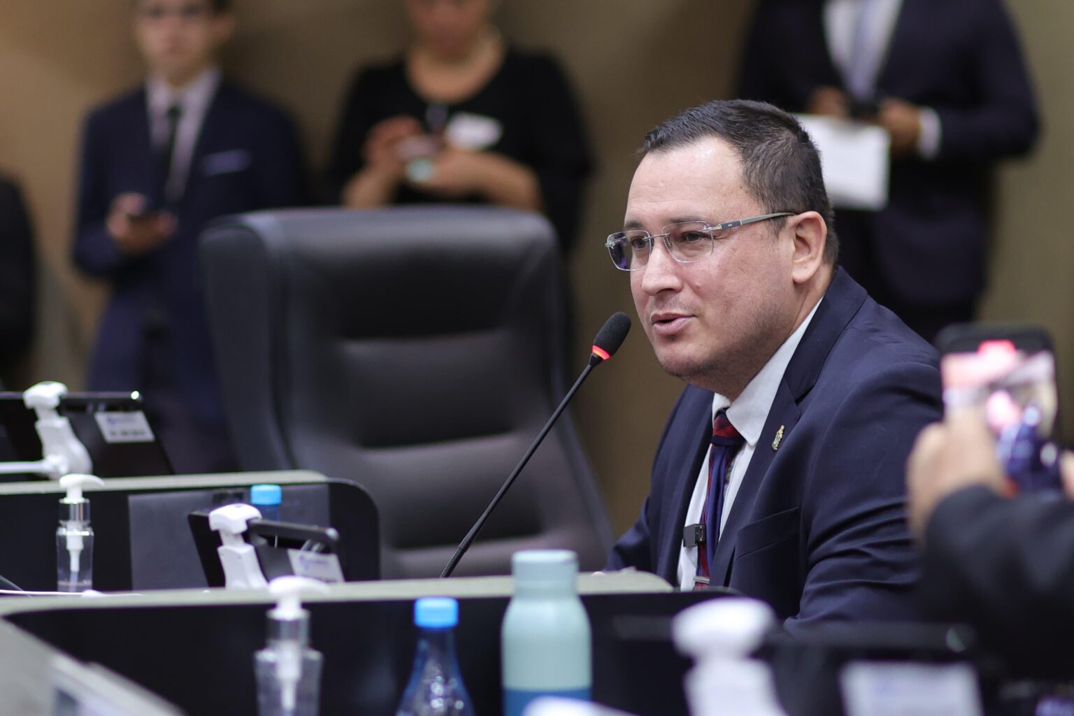 PROJETO DE LEI Raiff Matos propõe ações para combater evasão escolar em Manaus