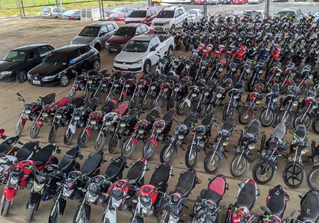 LEILÃO do Detran-AM disponibiliza 305 veículos na próxima segunda-feira