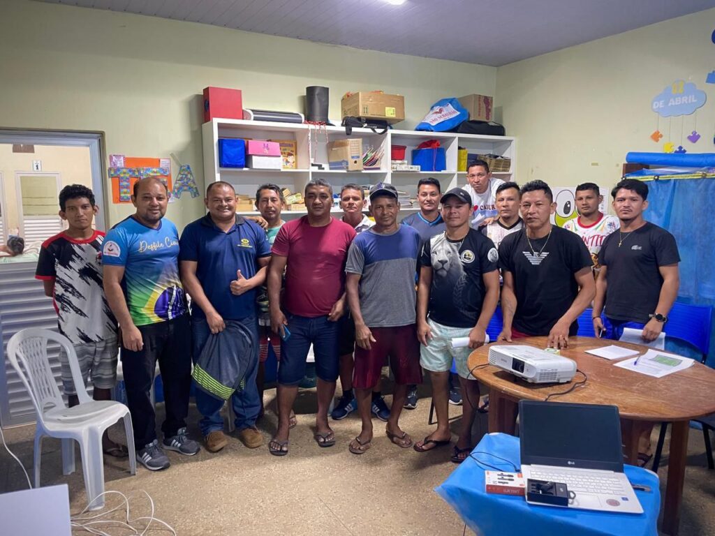 Prefeitura de Parintins realiza curso de Atualização de Regras de Futebol e Futsal no Caburi