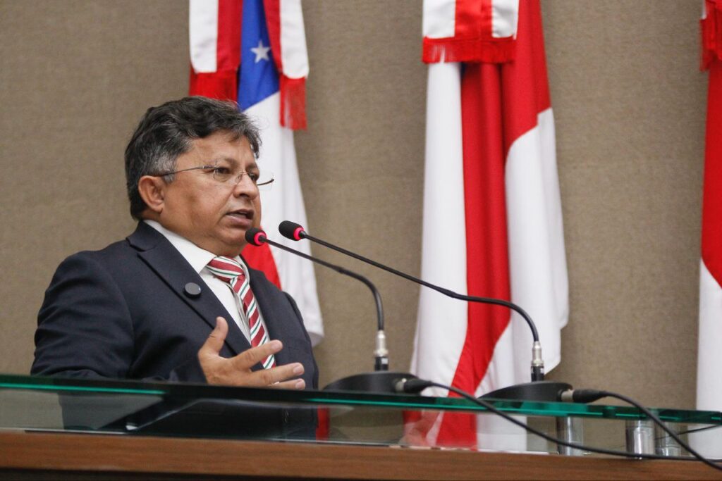 Sinésio Campos destaca avanços da Rota Manta-Manaus em pronunciamento na Aleam