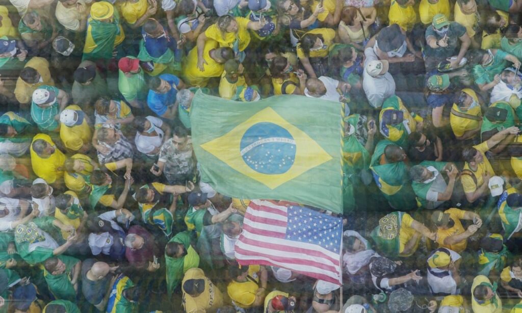 A extrema direita emparedada