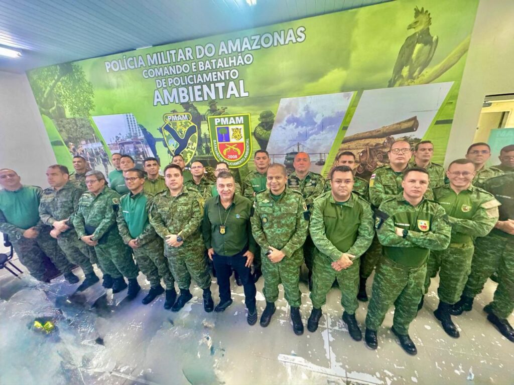 IBAMA dá instruções para o Batalhão da Polícia Militar Ambiental sobre fiscalização do transporte de produtos perigosos nos modais rodoviário e fluvial