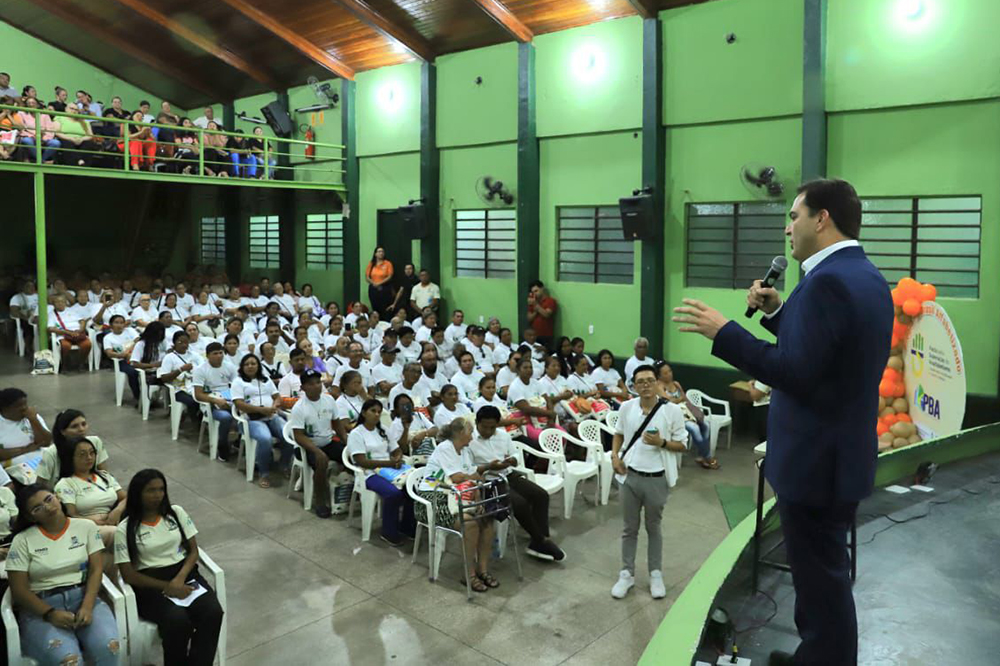 Prefeitura de Parintins promove aula inaugural do Programa Brasil Alfabetizado