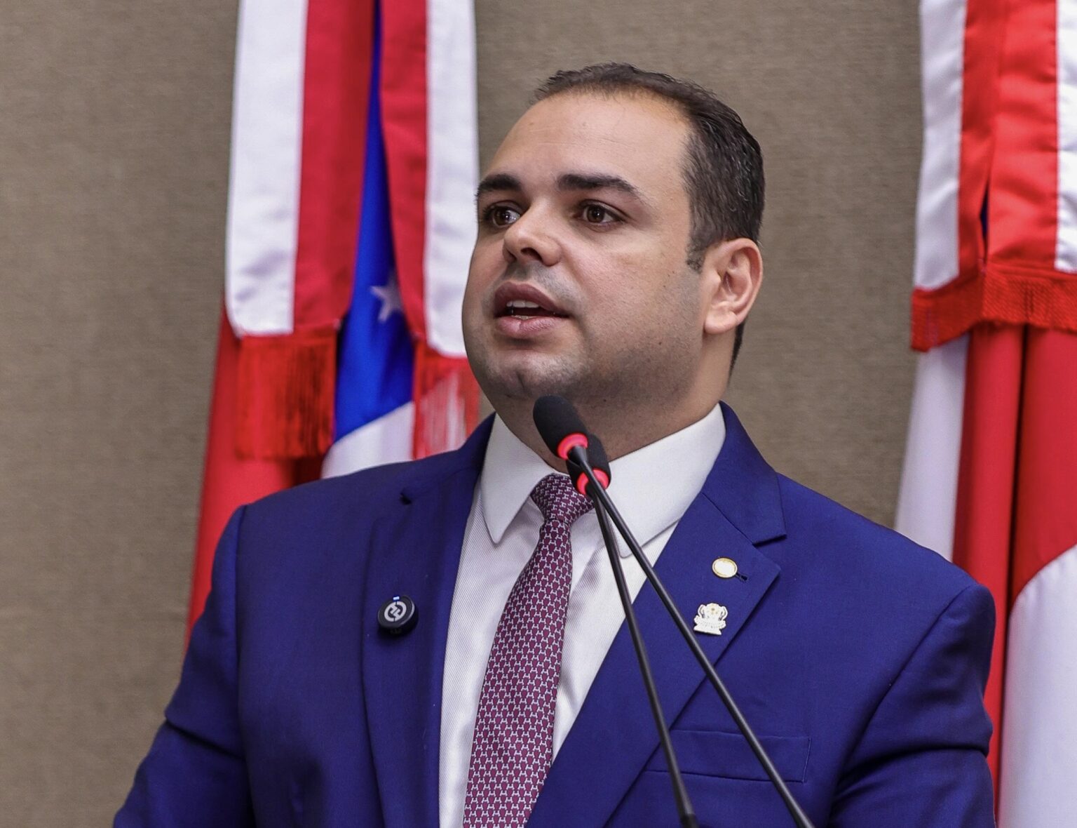 PRESIDENTE Roberto Cidade comanda sessão de reabertura das atividades parlamentares na Aleam e faz anúncios para o segundo semestre