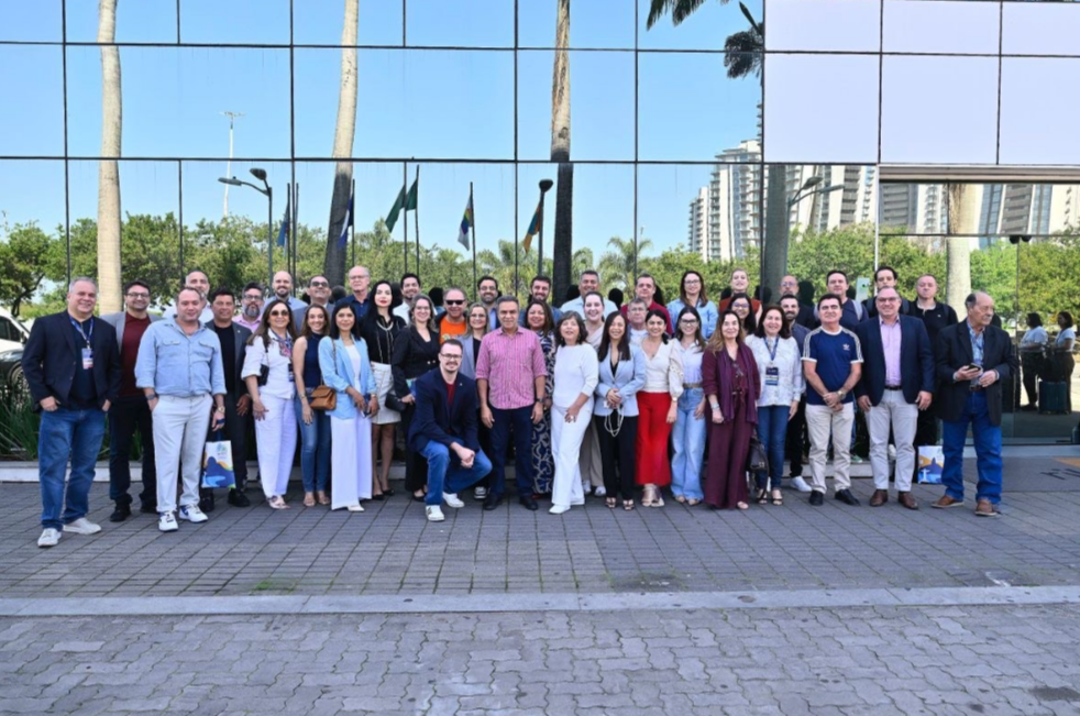 TCE-AM participa de reunião nacional sobre o aperfeiçoamento da comunicação