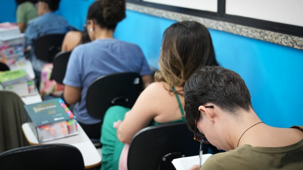 Candidatos realizam provas da 2ª fase do concurso para membro da Defensoria Pública do Amazonas