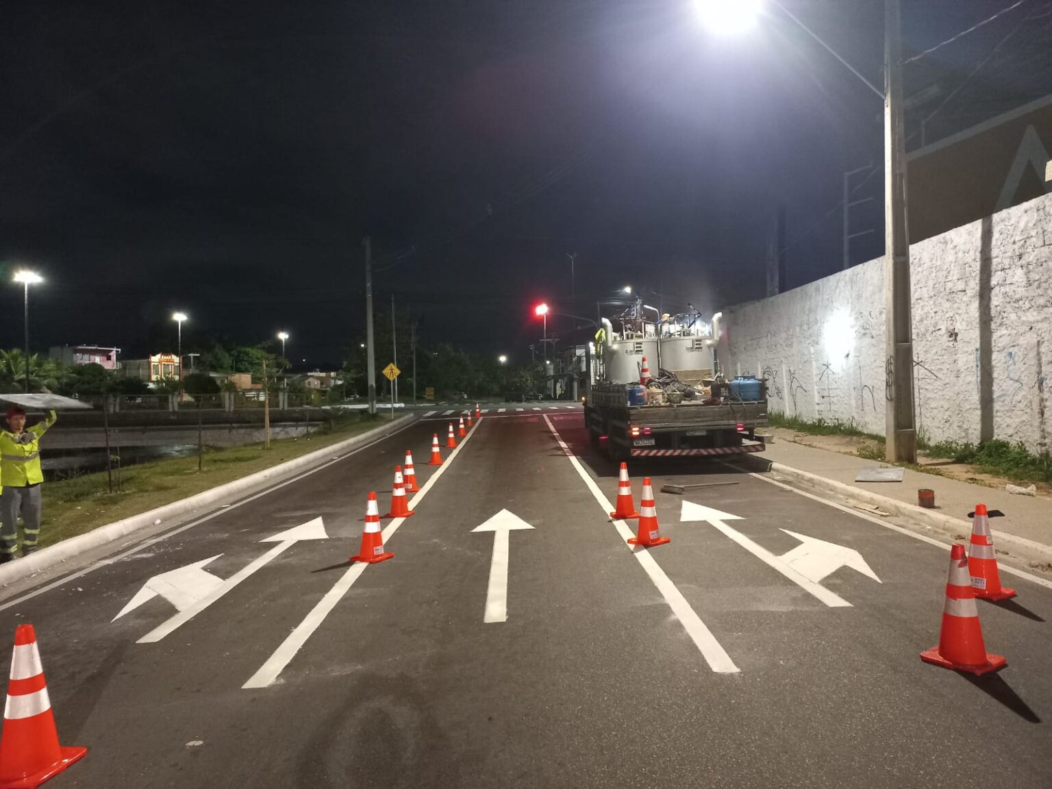 MOBILIDADE Prefeitura reforça sinalização na avenida Silves e em vias estratégicas de Manaus