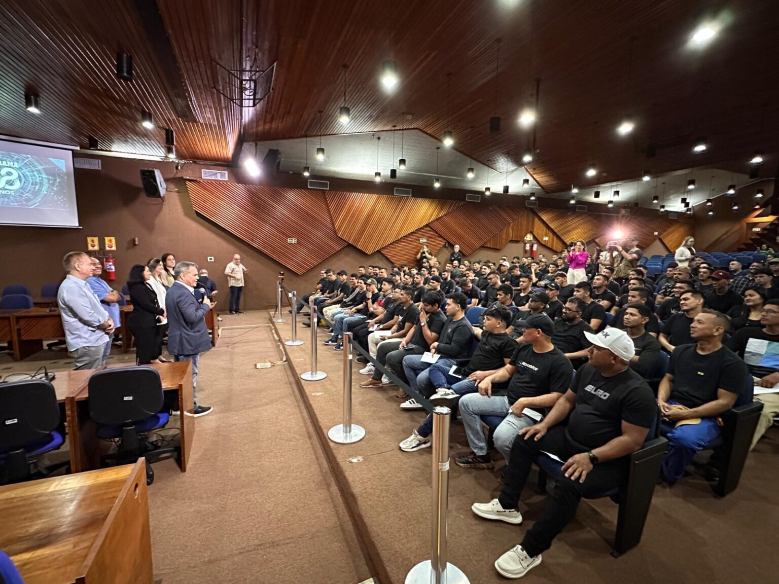 Suframa sedia reunião para apoio a trabalhadores da Effa Motors