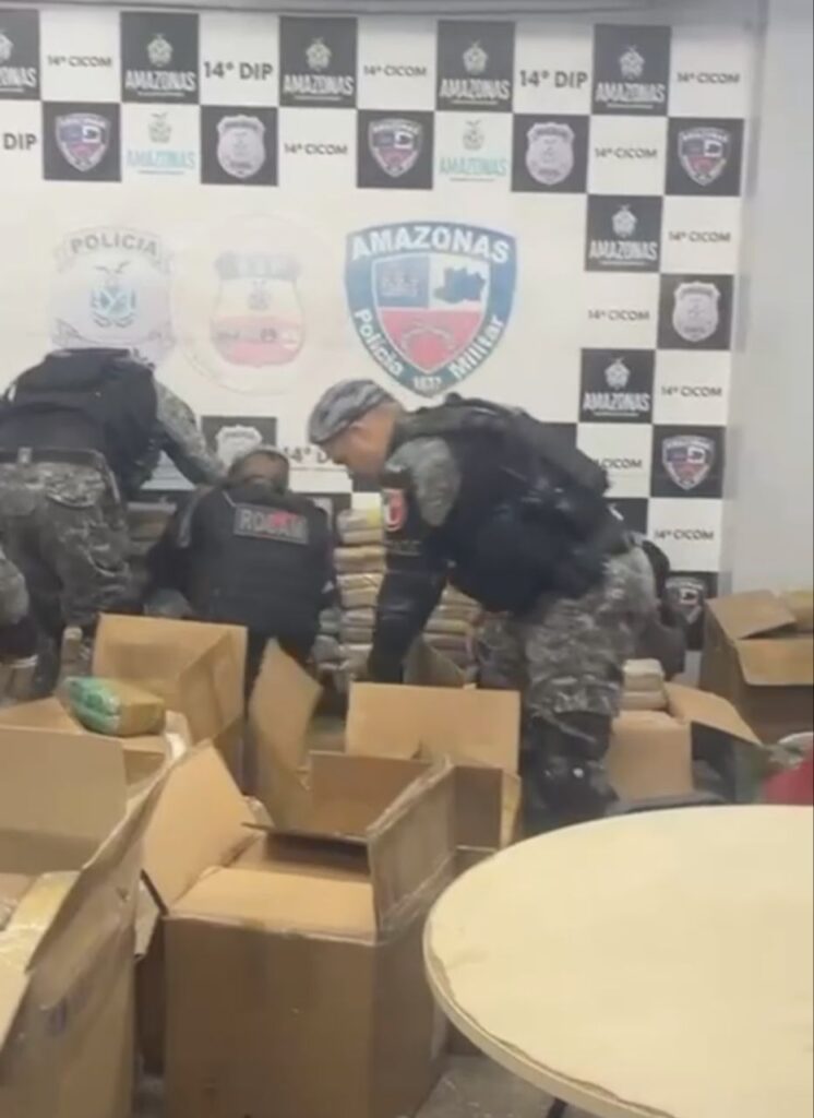 ROCAM faz grande apreensão de drogas no bairro Mauazinho
