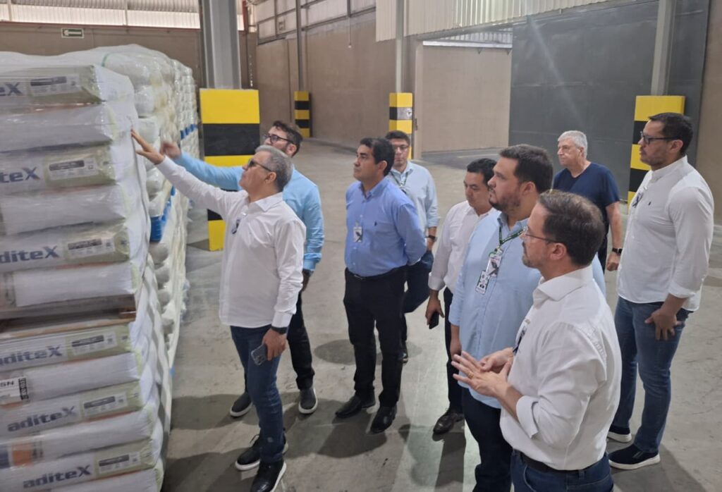SUFRAMA visita empresa que produz soluções químicas para argamassa no PIM