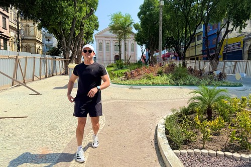 David Almeida fiscaliza obras que unem história e inclusão no Centro de Manaus