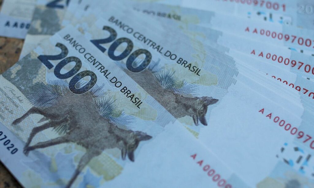 Contas externas têm saldo negativo de US$ 9,8 bilhões em setembro