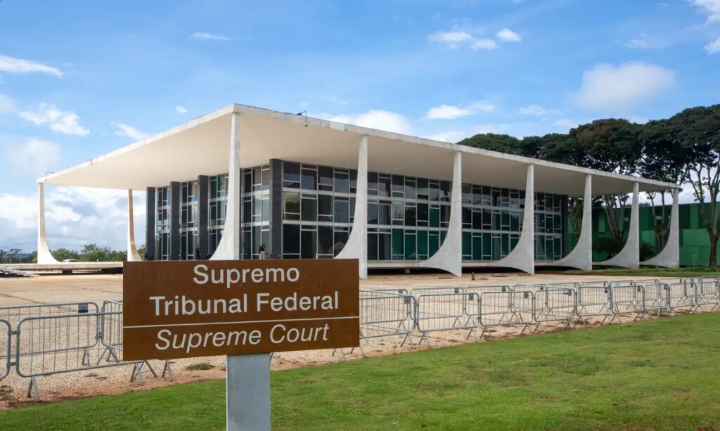 STF conclui votação que proibe realização de aborto por enfermeiros