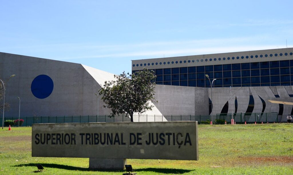 STJ autoriza honda virtual em busca de pornografia infantil