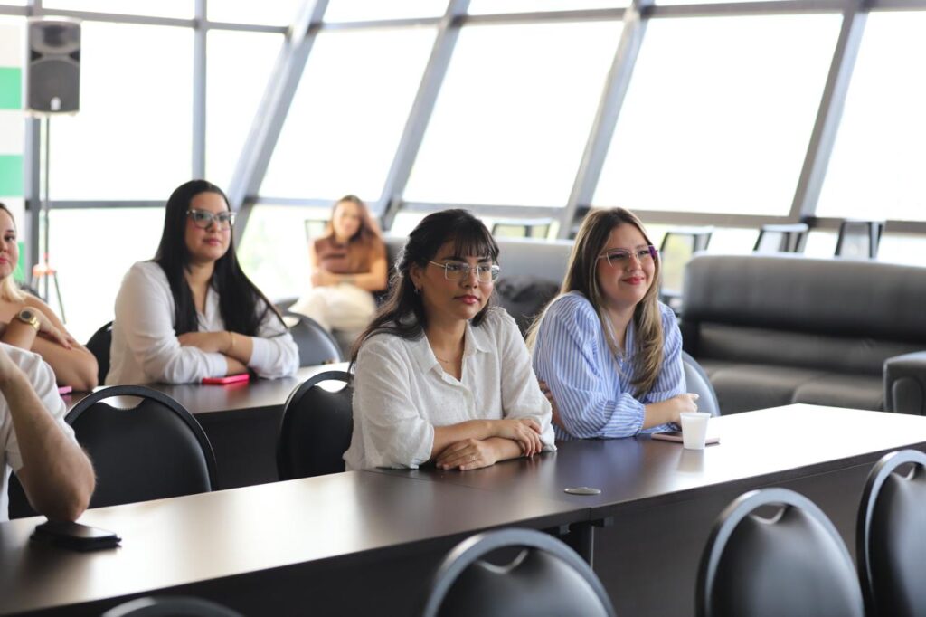 Projeto #PartiuDefensoria aborda vulnerabilidades e acesso à Justiça com estudantes de Direito da Fametro