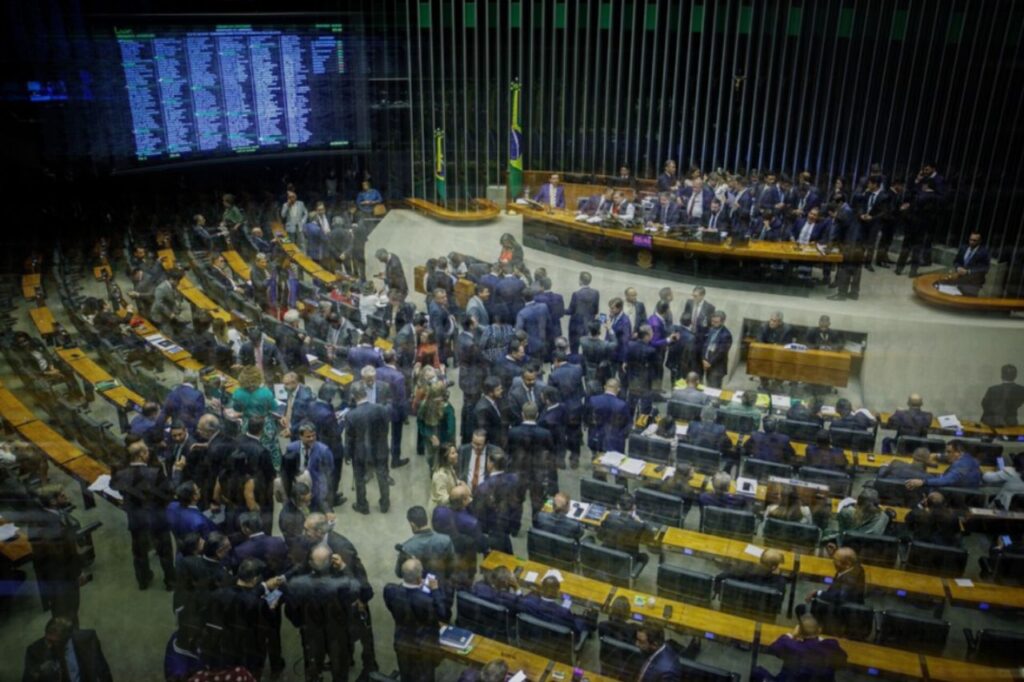 O VOTO CONTRA A EQUIDADE: A Direita Derruba a MP que Compensaria a Isenção do Imposto de Renda para 20 Milhões de trabalhadores