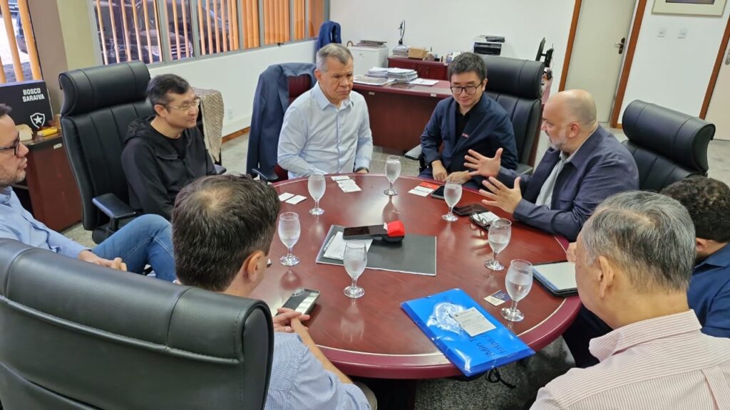 SUFRAMA e empresa da Singapura discutem planos de instalação de fábrica em Manaus
