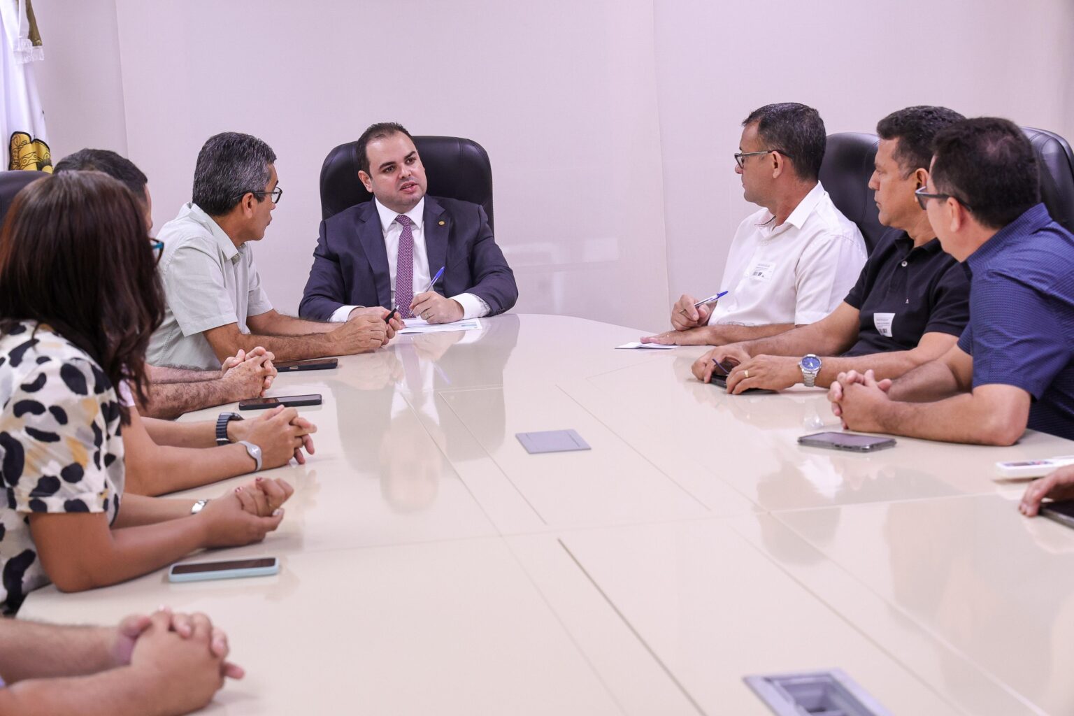 Presidente Roberto Cidade assegura recursos de emendas parlamentares para levar água às famílias de Manicoré