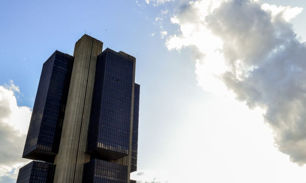 Copom decide nesta quarta se mantém Taxa Selic em 15% ao ano
