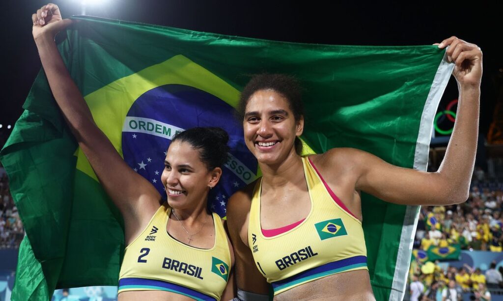 Mundial de Vôlei de Praia começa nesta quinta com 7 duplas do Brasil