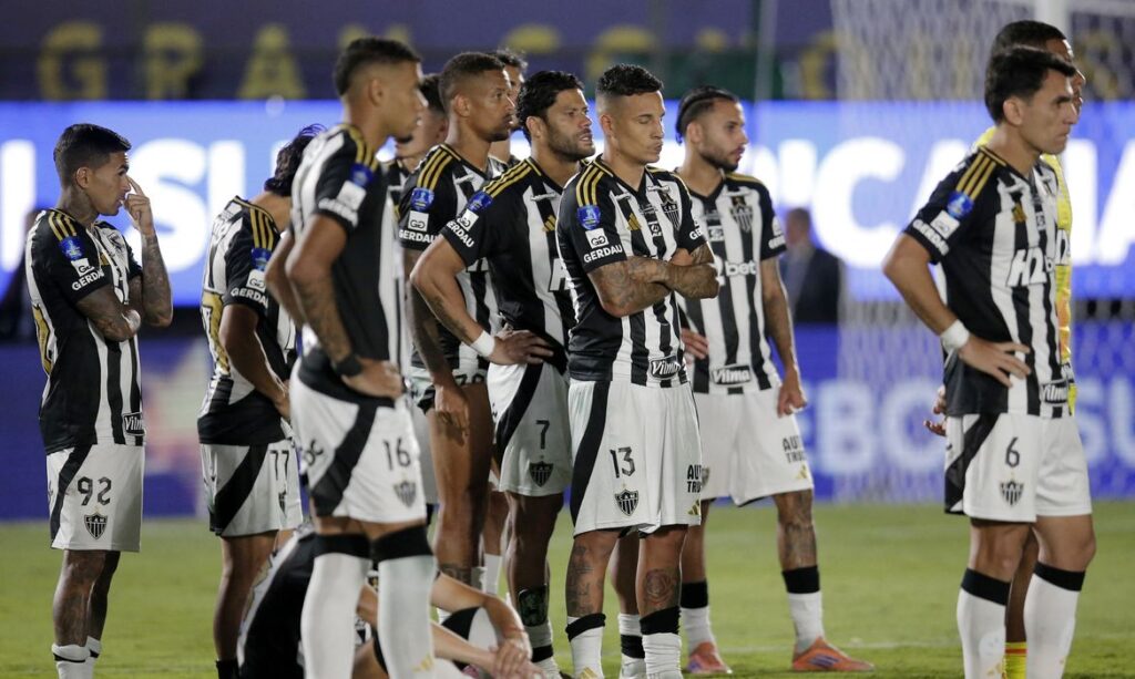 Lanús supera Atlético-MG nos pênaltis e é bicampeão da Sul-Americana