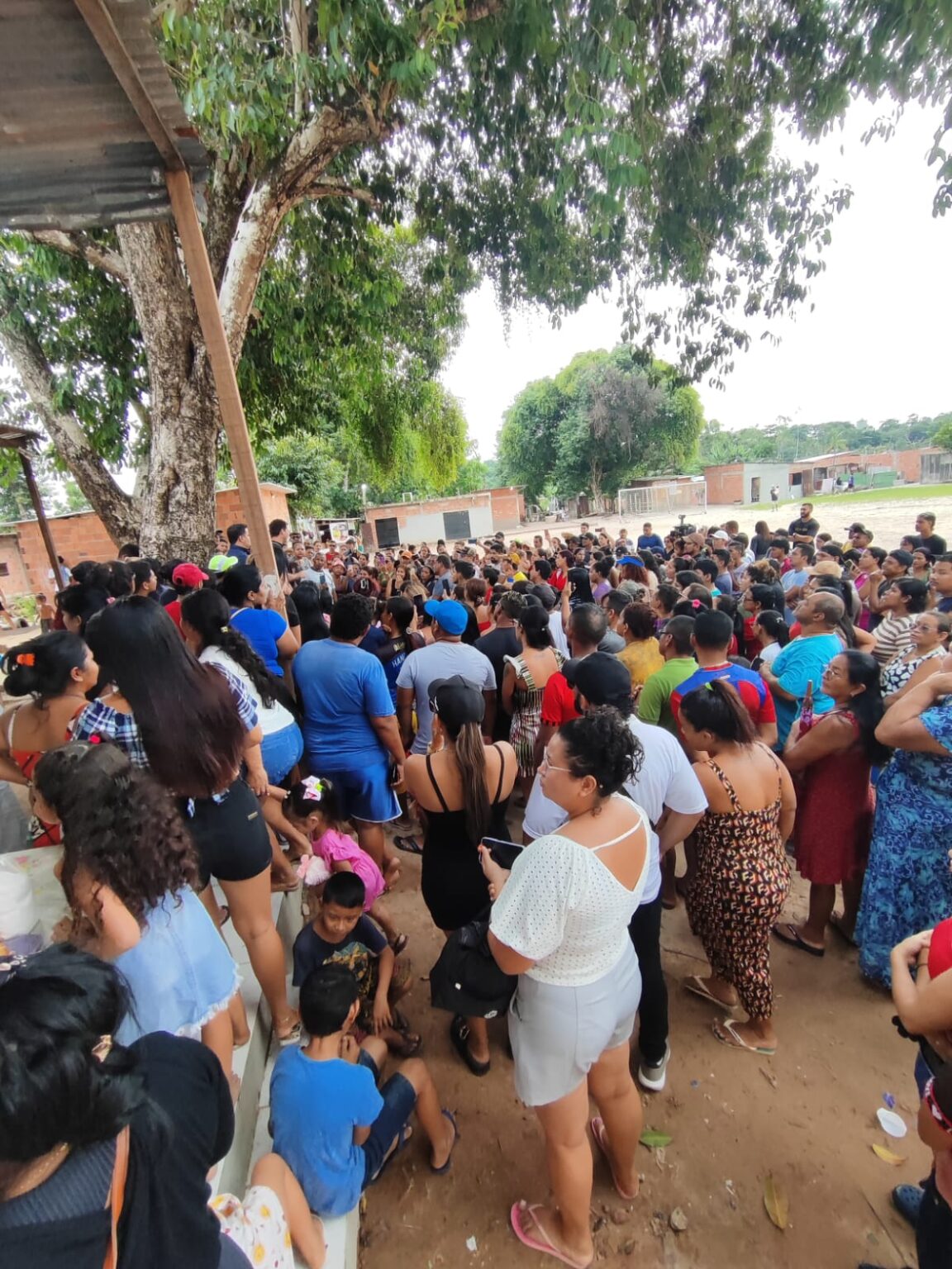 Defensoria Pública realiza visita na comunidade Ouro Verde, alvo de uma ação de reintegração de posse