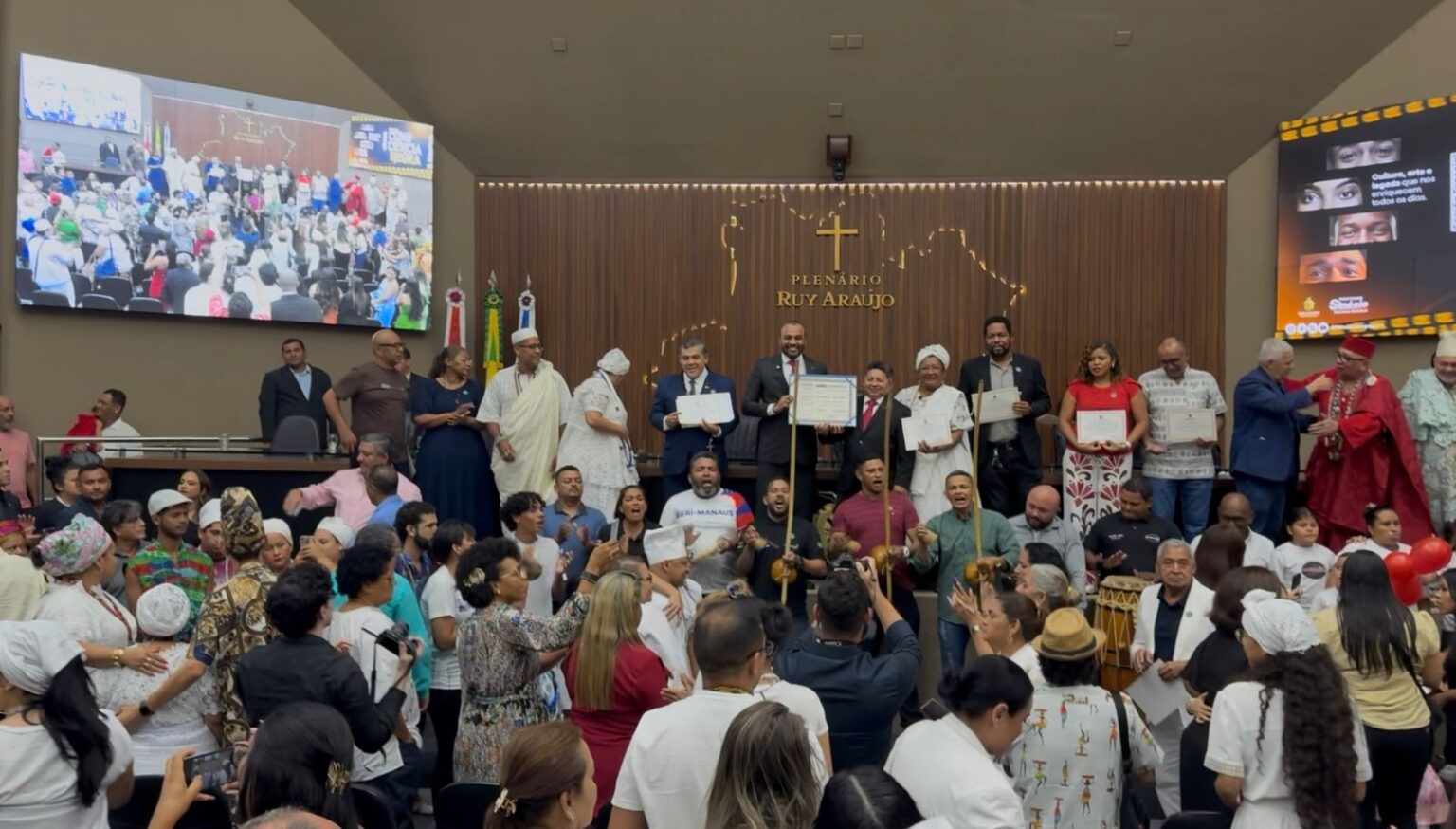 Aleam realiza Sessão Especial pelo Dia da Consciência Negra e Sinésio destaca luta histórica contra o racismo no Amazonas