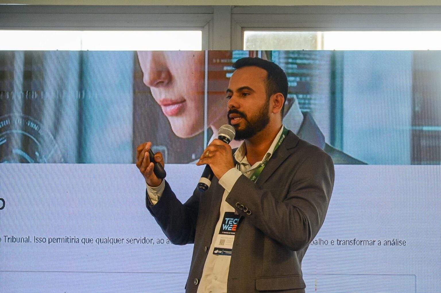TCE-AM apresenta case de Assistente Processual com IA na TechWeek do TCDF