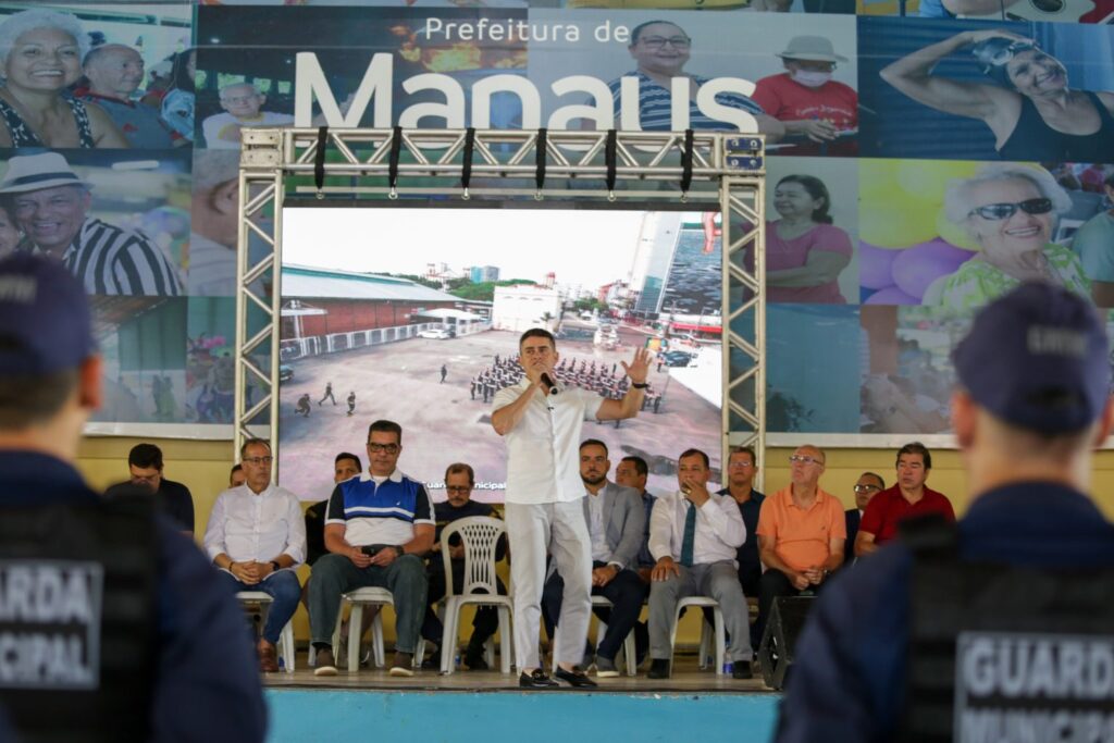 Prefeito David Almeida apresenta 127 novos guardas municipais e lança operação ‘Boas Festas’ em reforço histórico à segurança pública