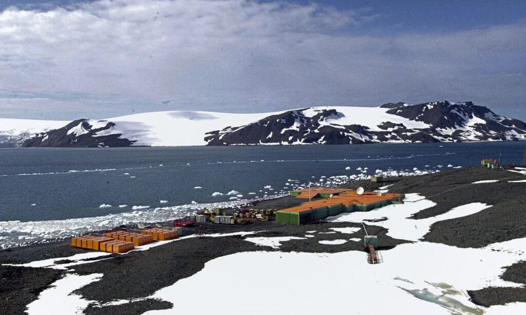 Mapeamento inédito revela extensão de área livre de gelo na Antártica