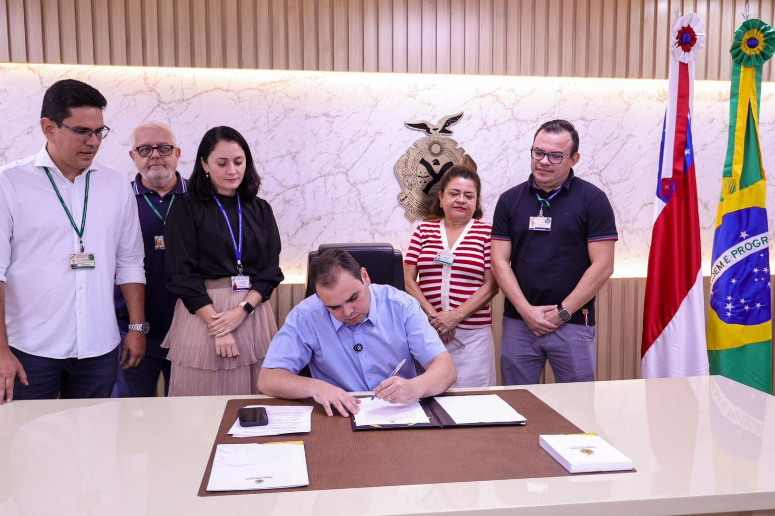 Presidente Roberto Cidade alerta para os horários e locais das provas do concurso público da Aleam, que acontece neste domingo (14)