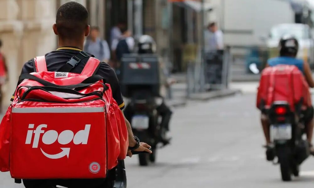 Motorista de aplicativo se revolta com possível regulamentação do governo