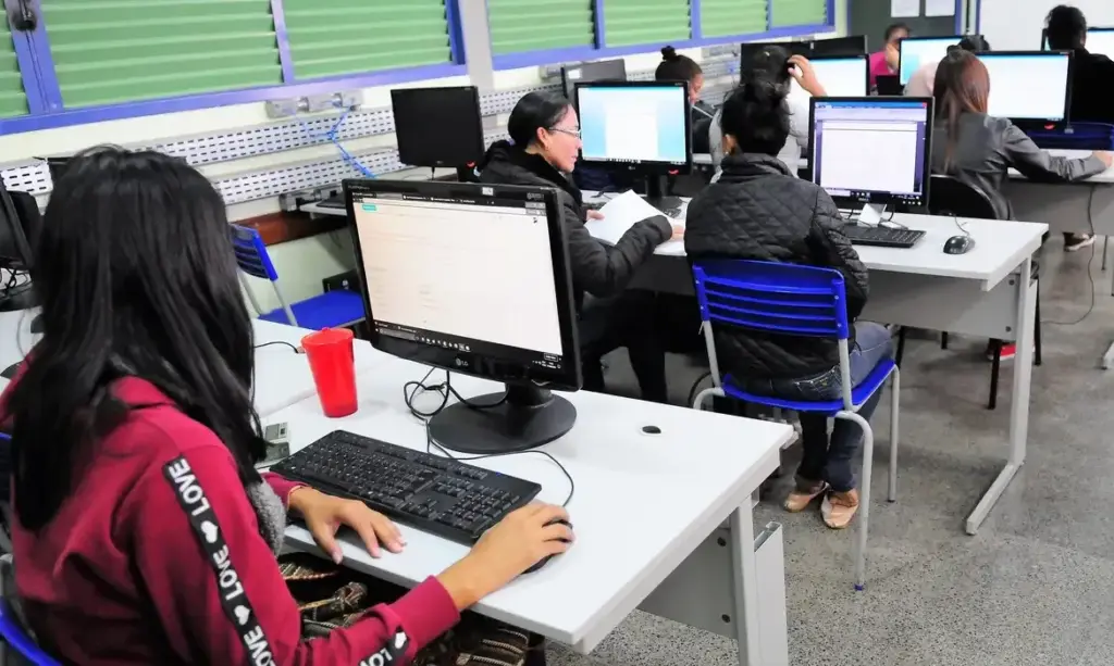 Empresas podem trocar multas por internet em 118 faculdades públicas