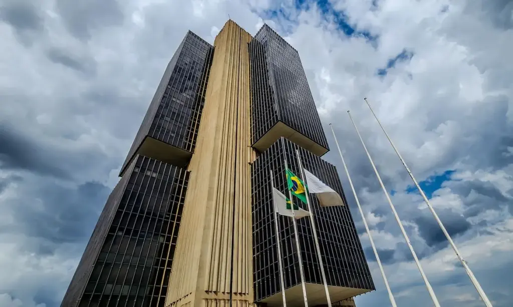 Contas externas do Brasil registram déficit menor em janeiro de 2026, impulsionadas por superávit comercial