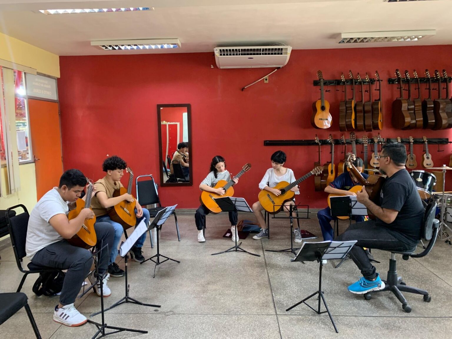 Liceu de Artes e Ofícios Claudio Santoro abre audições para cursos e grupos artísticos em Manaus