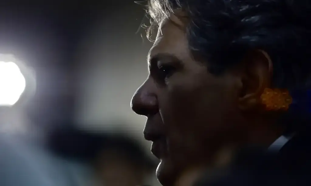 Haddad: tensão no Oriente Médio não altera plano de corte de juros no Brasil