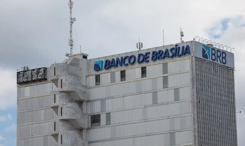 Câmara Legislativa autoriza uso de imóveis públicos para salvar o BRB em votação acirrada