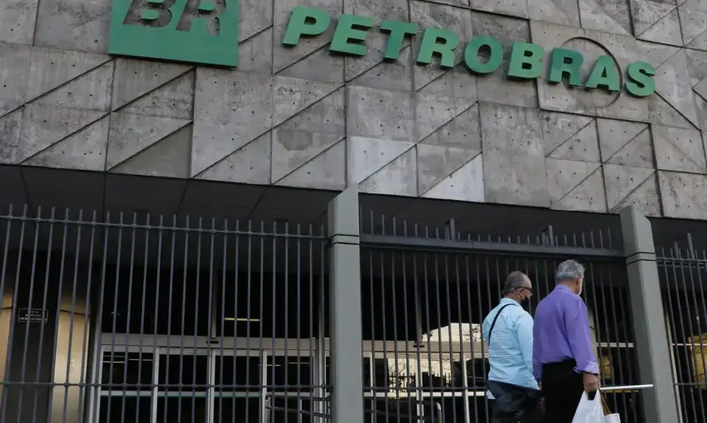 Petrobras alcança lucro bilionário em 2025 com produção e eficiência