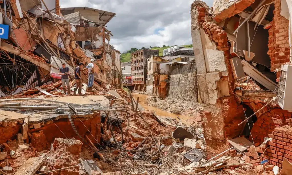 Crédito emergencial de meio bilhão de reais é liberado para vítimas das chuvas