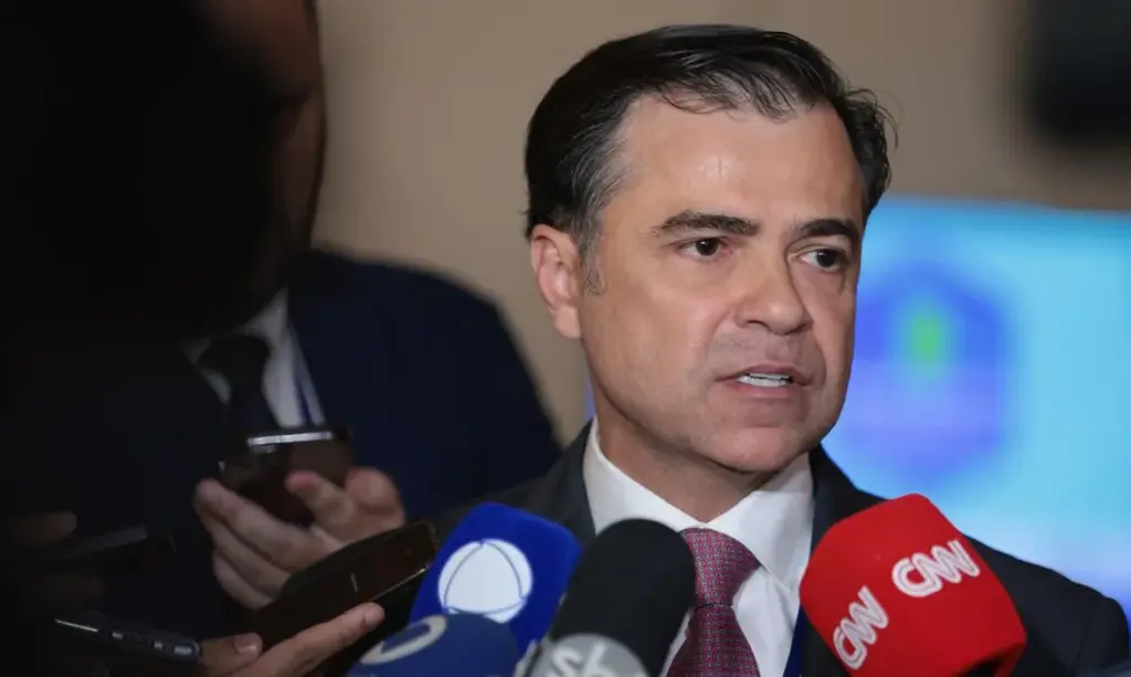Enel recorre à Justiça contra processo de caducidade na Aneel e diretor-geral reage