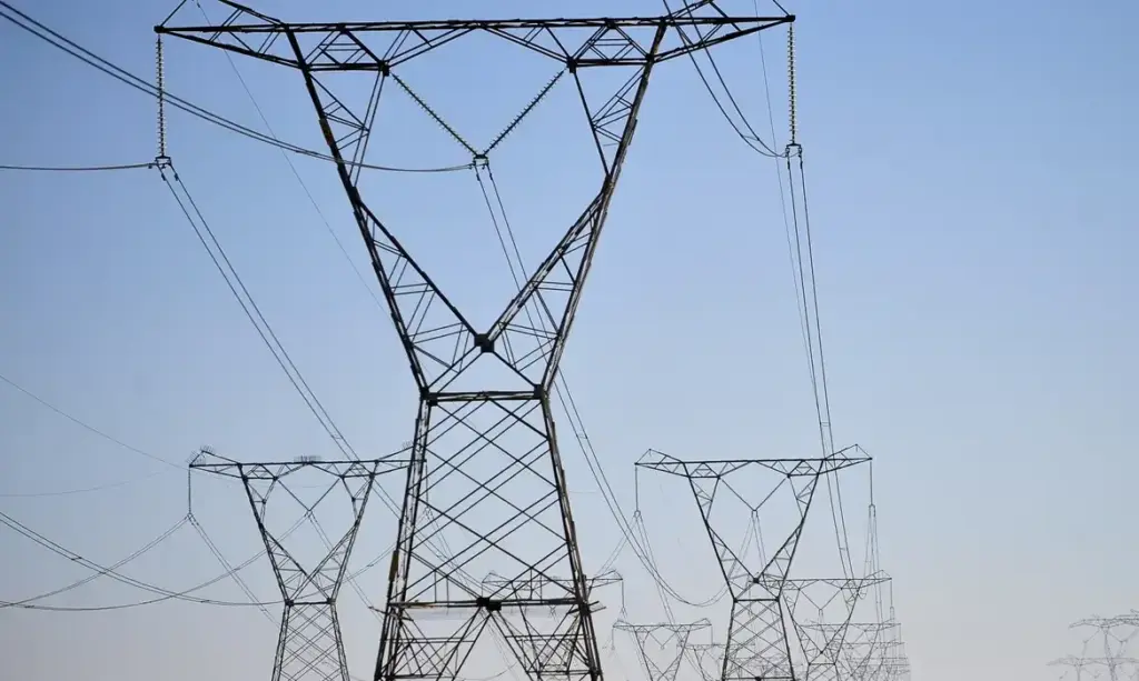 Aneel leiloa cinco lotes de linhas de transmissão de energia com R$ 3,3 bilhões em investimentos