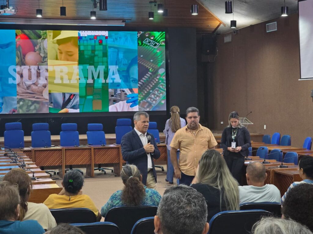 Suframa reúne grupo de agricultores para processo final de regularização fundiária