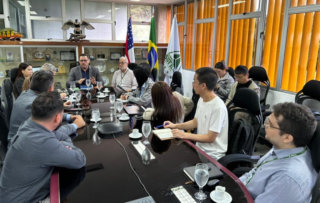 Suframa e BYD discutem diversificação de produção em Manaus