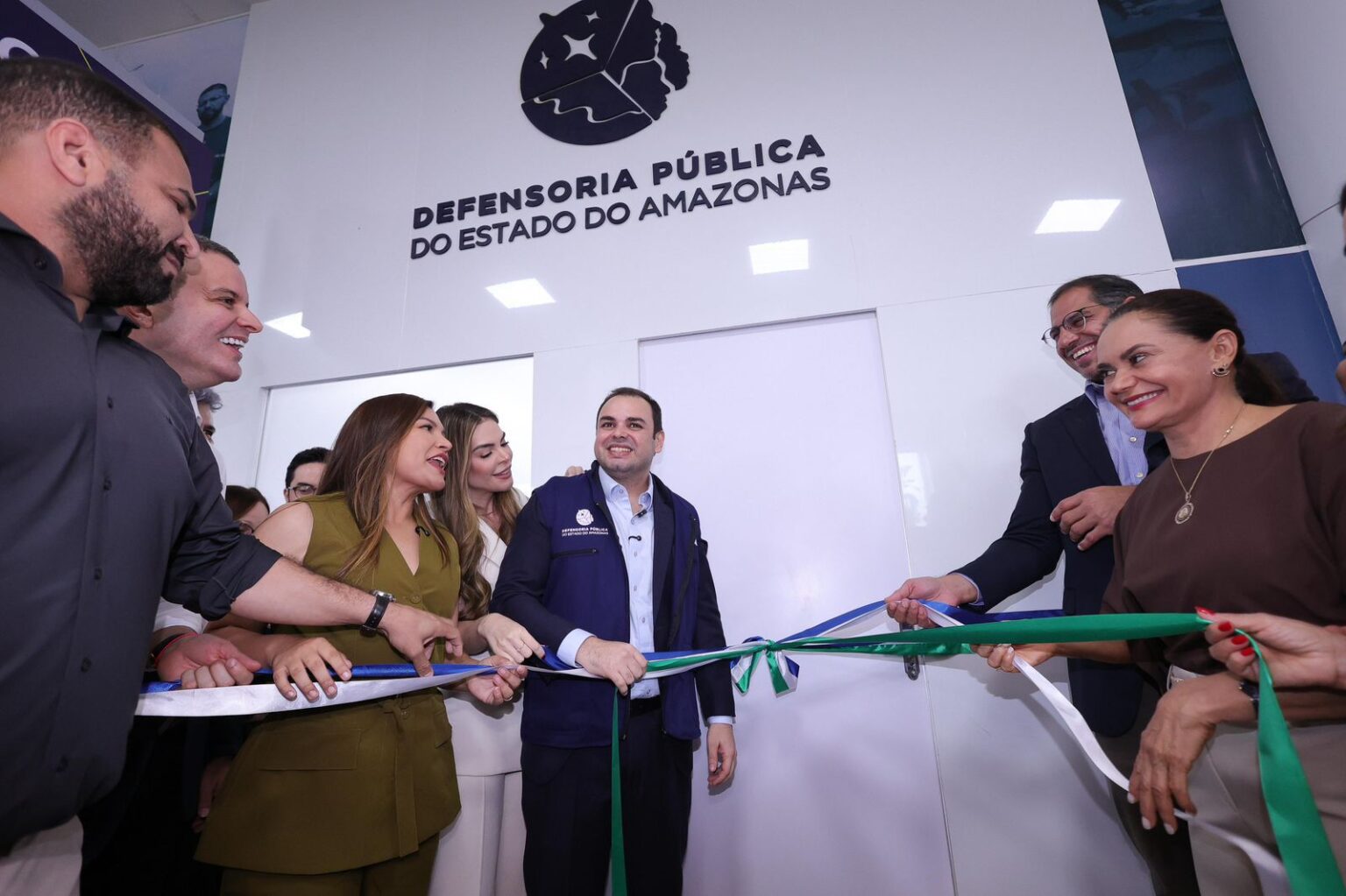 Novo PAC Sumaúma: Governador interino Roberto Cidade inaugura unidade revitalizada na zona norte de Manaus