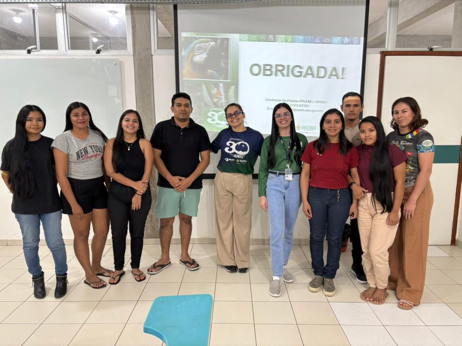 Com foco em renda e conservação, Ipaam regulariza criadores de abelhas sem ferrão em Parintins