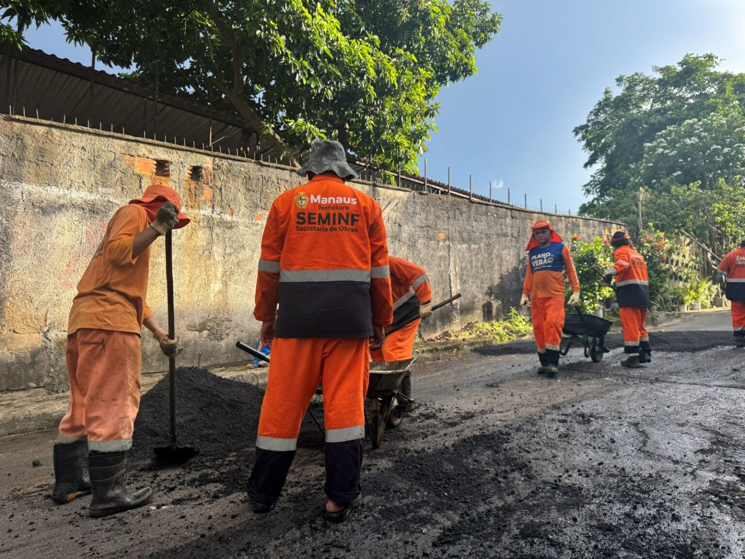 Prefeitura de Manaus intensifica recuperação asfáltica no bairro São Francisco e garante mais segurança e mobilidade à população