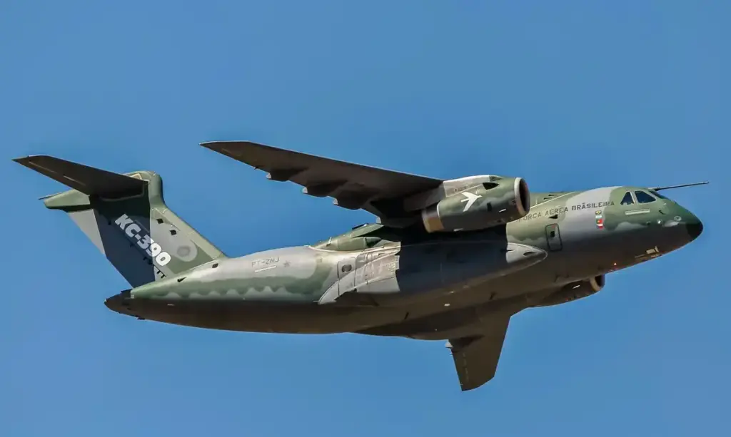 Embraer conquista maior encomenda internacional do C-390 Millennium nos Emirados Árabes
