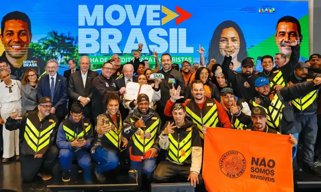 Lula lança R$ 30 bilhões em crédito para motoristas de aplicativo e taxistas com juros reduzidos